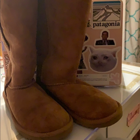 Ugg Kids Tall Boot - Picture 3 of 5